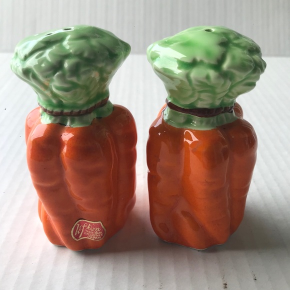 Vintage Lefton Bundles Of Carrots Salt & Pepper Shakers - Picture 1 of 7